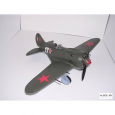 Polikarpow I-16 typ 24 - Modelik 8/08