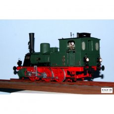 Parowóz towarowy T-3 - Modelik 10/15