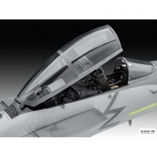 Samolot F-15E Strike Eagle - REVELL 03841