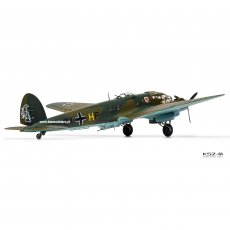 Heinkel He-111 P-2 - bombowiec niemiecki - Airfix A06014