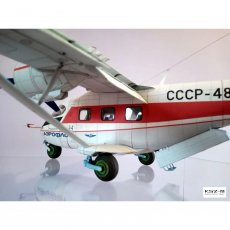 AN-14 Pszczółka - samolot transportowy - Orlik 181