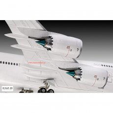 Samolot Boeing 747-8 Lufthansa New Livery - REVELL 03891