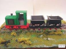 Lokomotywa wąskotorowa GLS 30 + 2 wagony - Modelik 19/16