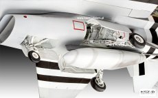 F-16 Falcon 50th Anniversary (1:32) – Revell 03802