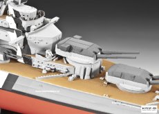 Pancernik Bismarck - REVELL 05098