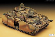 Czołg PzKpfw IV Ausf. H with Armor - Academy 13233