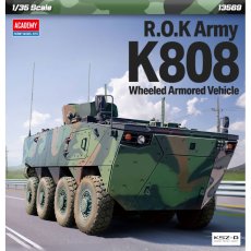 Academy 13569 R.O.K. Army K808 Wheeled Armored Vehicle – 1:35 – kołowy transporter opancerzony