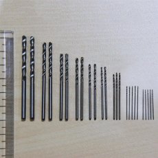 Mini wiertła modelarskie 25 szt. 0,5mm - 3mm
