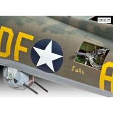 REVELL 04279 - B-17 F Memphis Belle